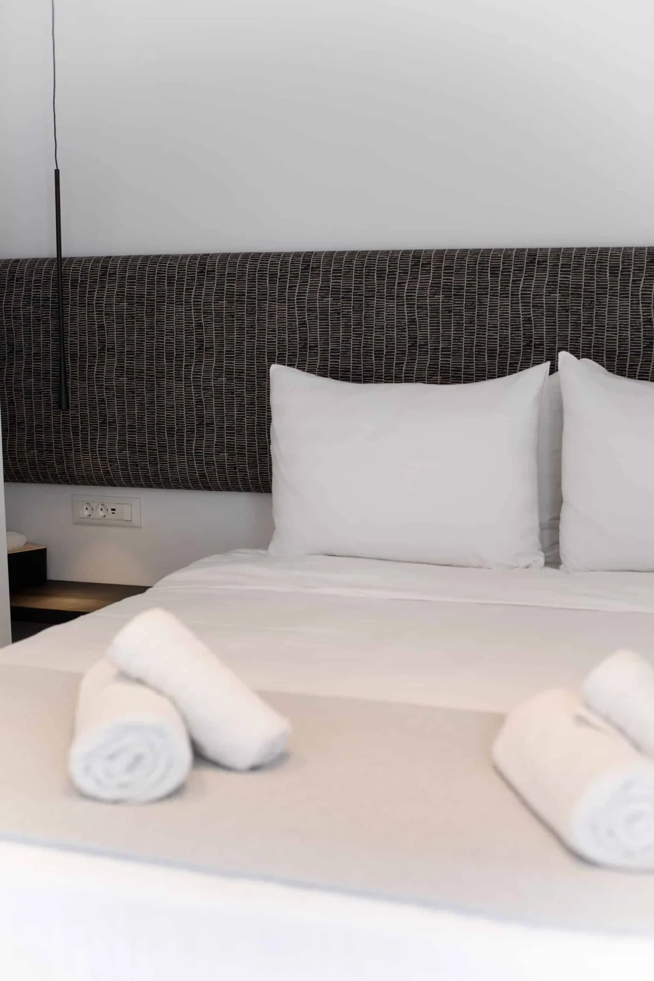 Bed and cushion detail